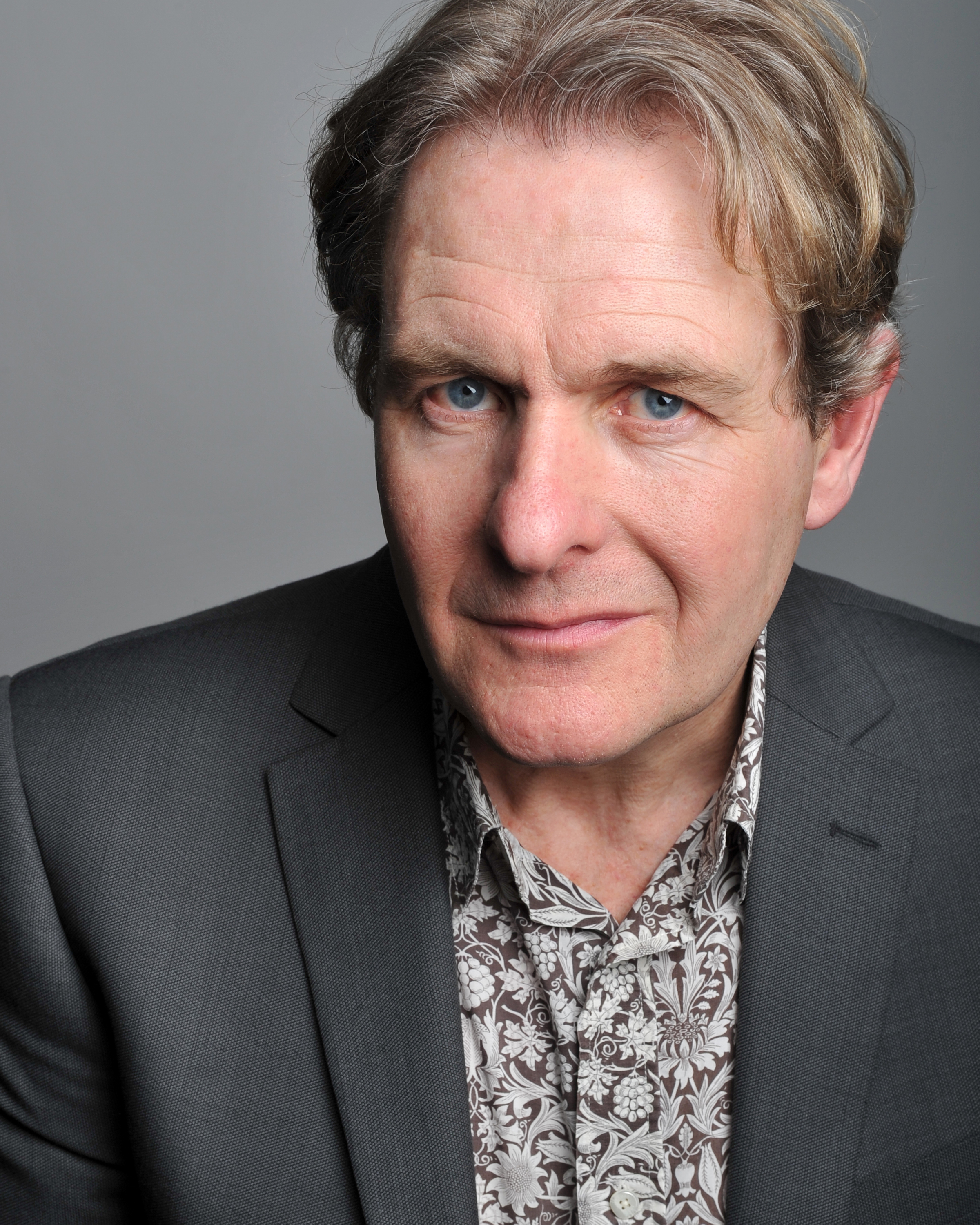 Robert Bathurst