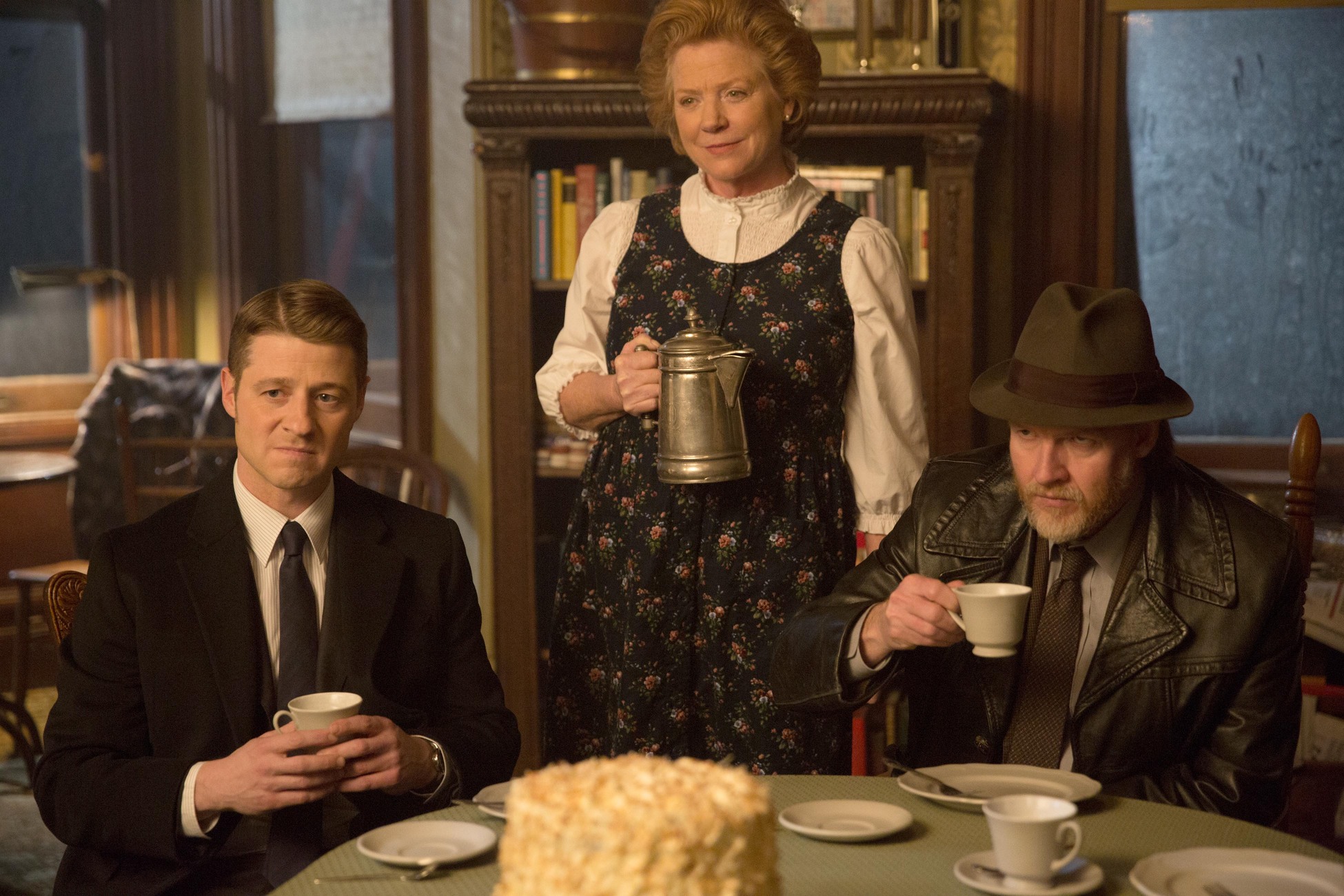 Still of Donal Logue, Becky Ann Baker and Ben McKenzie in Gotham (2014)