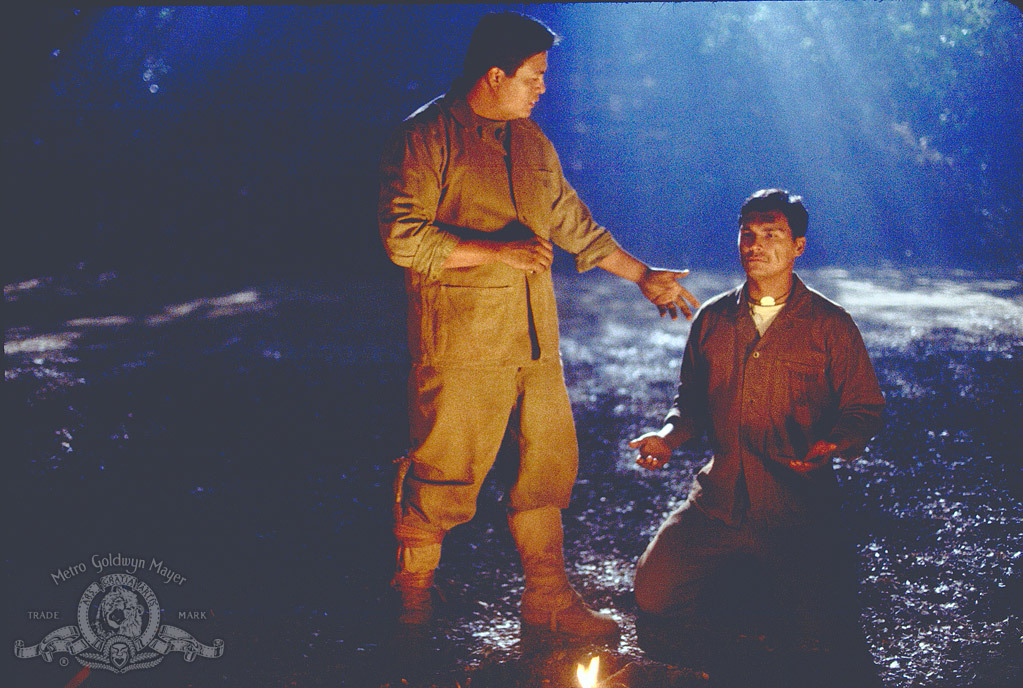 Still of Adam Beach and Roger Willie in Windtalkers (2002)