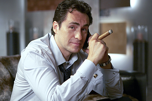 Still of Demian Bichir in Weeds (2005)