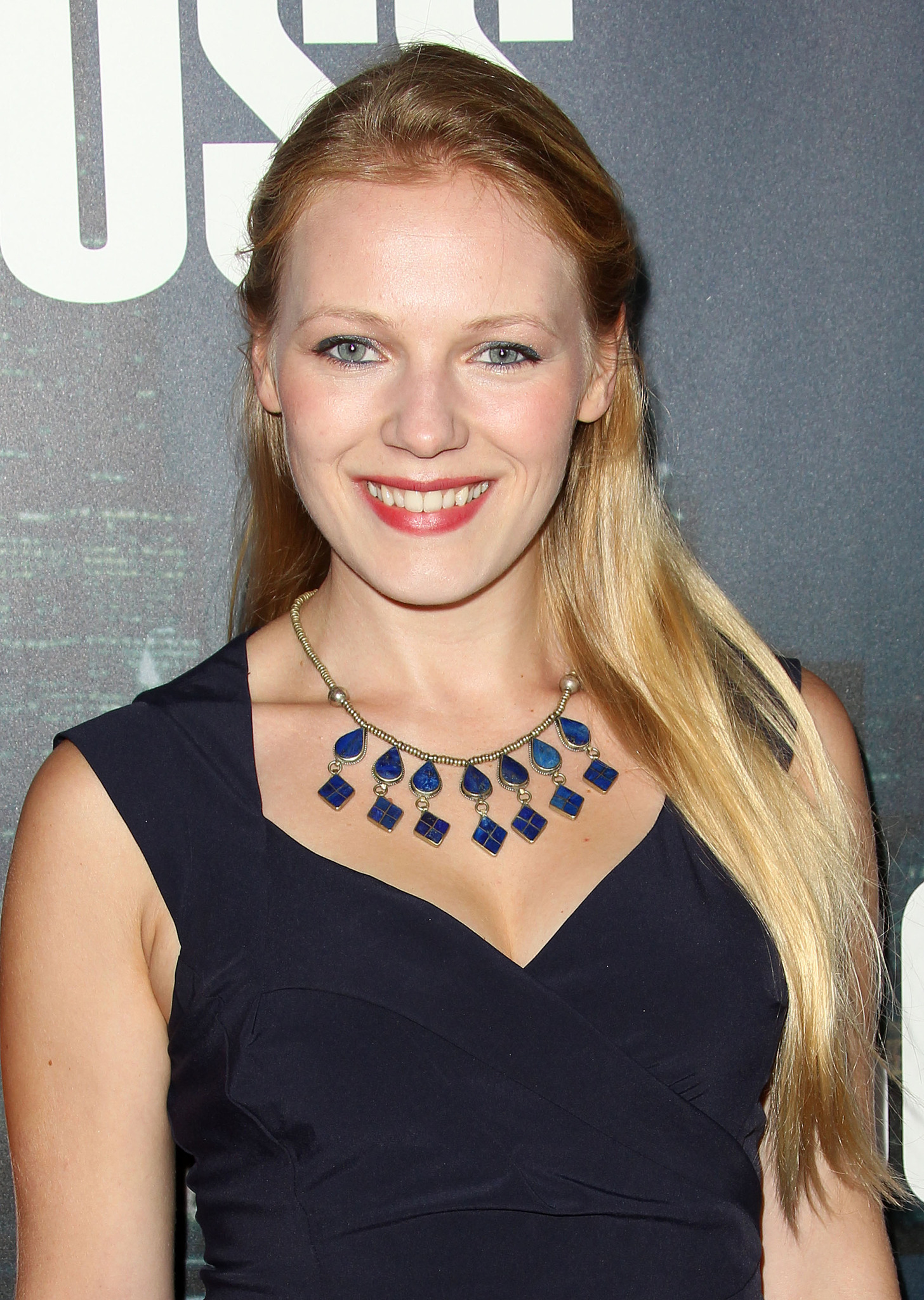 Emma Bell at event of Boss (2011)