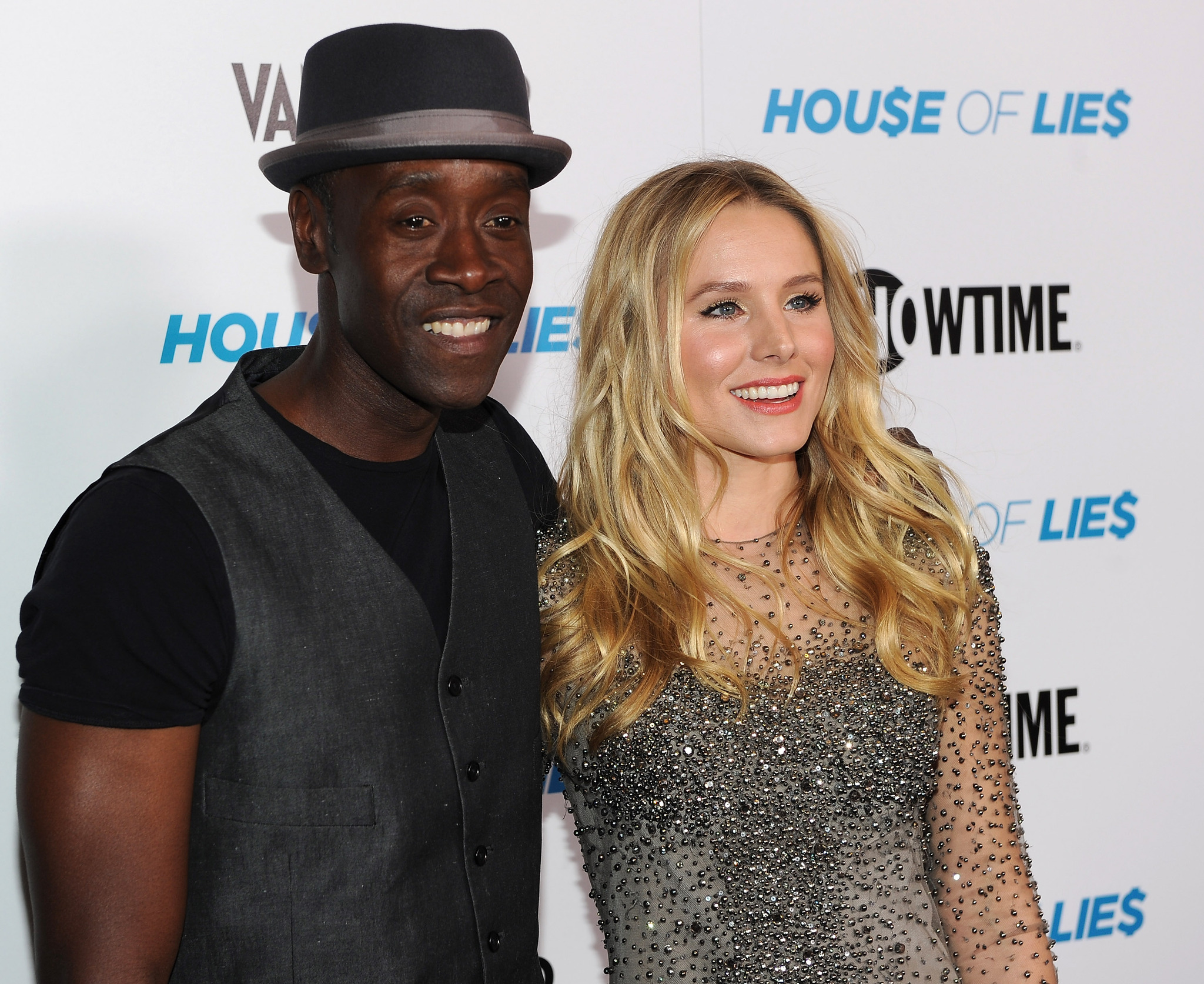 Don Cheadle and Kristen Bell at event of House of Lies (2012)