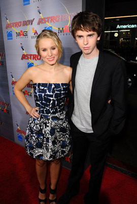 Kristen Bell and Freddie Highmore at event of Astro Boy (2009)