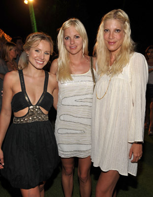 Tori Spelling, Kristen Bell and Anna Faris