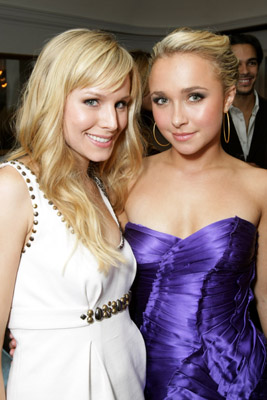 Kristen Bell and Hayden Panettiere at event of Herojai (2006)