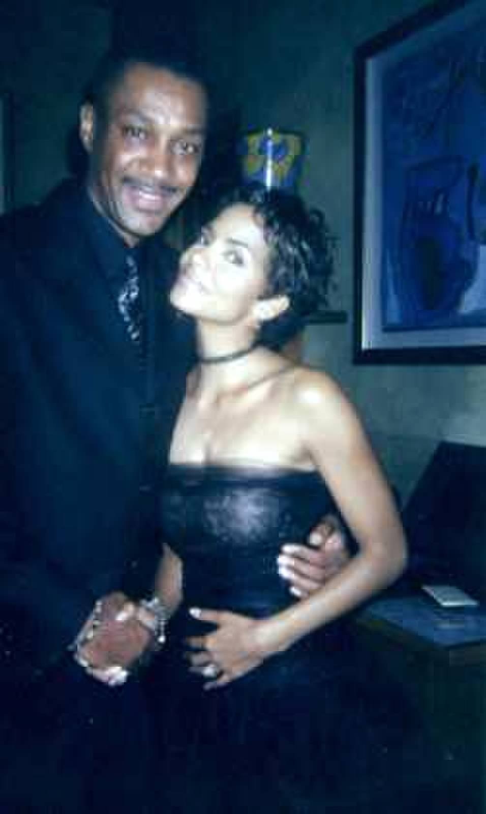 HBO 2000 Emmys after party at Spago Beverly Hills - Nathaniel Bellamy Jr., Halle Berry