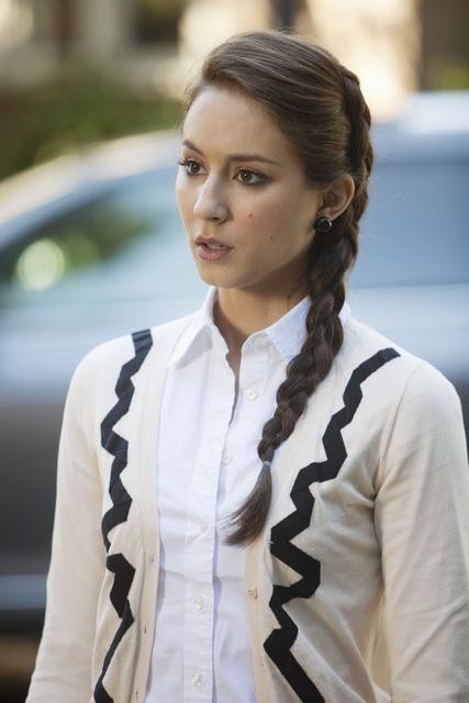 Still of Troian Bellisario in Jaunosios melages (2010)