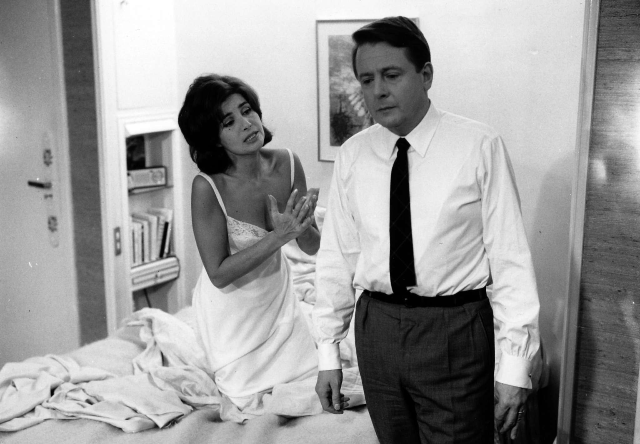 Still of Nelly Benedetti and Jean Desailly in La peau douce (1964)