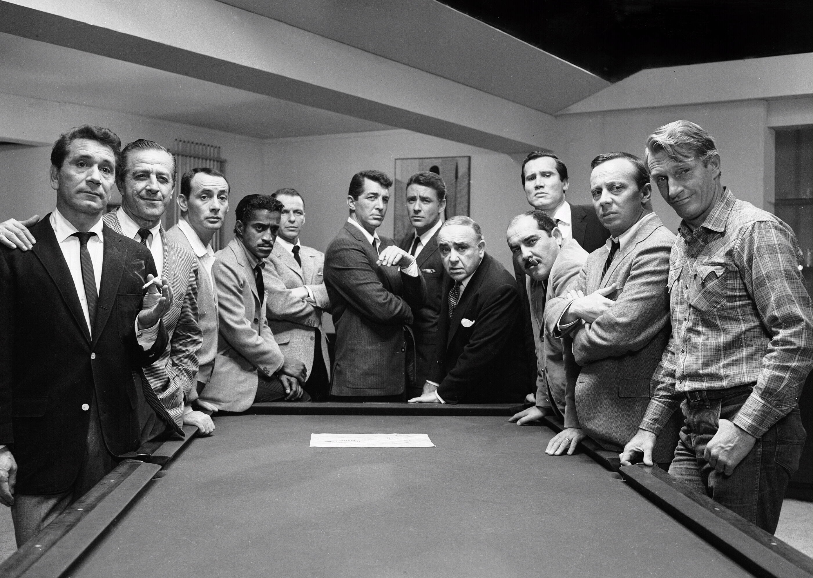 Still of Frank Sinatra, Norman Fell, Dean Martin, Richard Conte, Sammy Davis Jr., Richard Benedict, Joey Bishop, Clem Harvey, Peter Lawford, Buddy Lester, Henry Silva and Akim Tamiroff in Ocean's Eleven (1960)