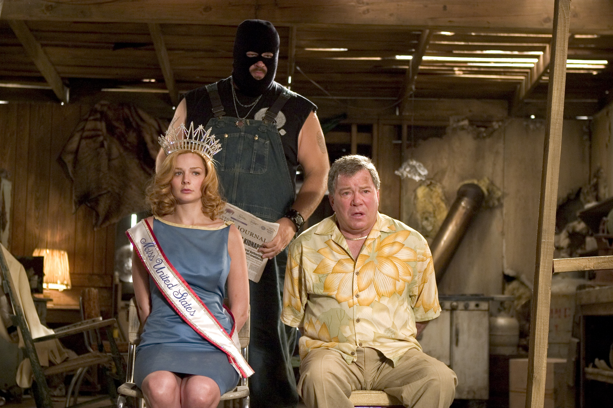 Still of William Shatner, Abraham Benrubi and Heather Burns in Miss Congeniality 2: Armed and Fabulous (2005)