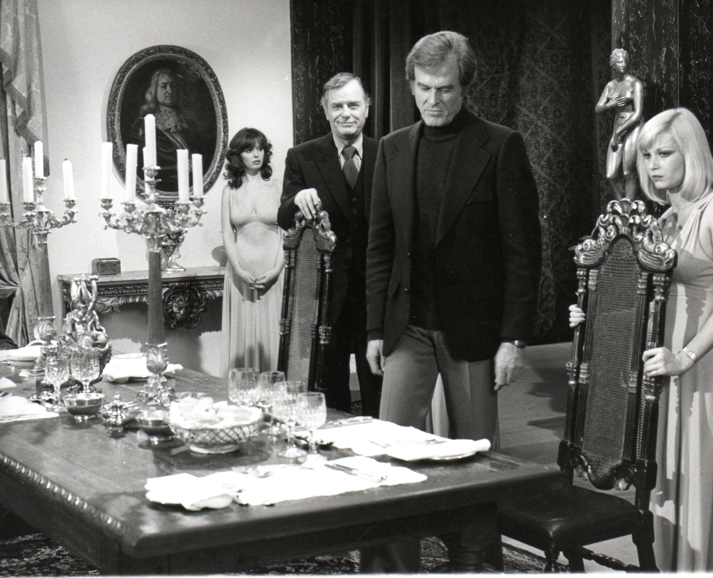 Vicki Michelle, Gig Young, Robert Culp and Lindy Benson from the film Spectre.