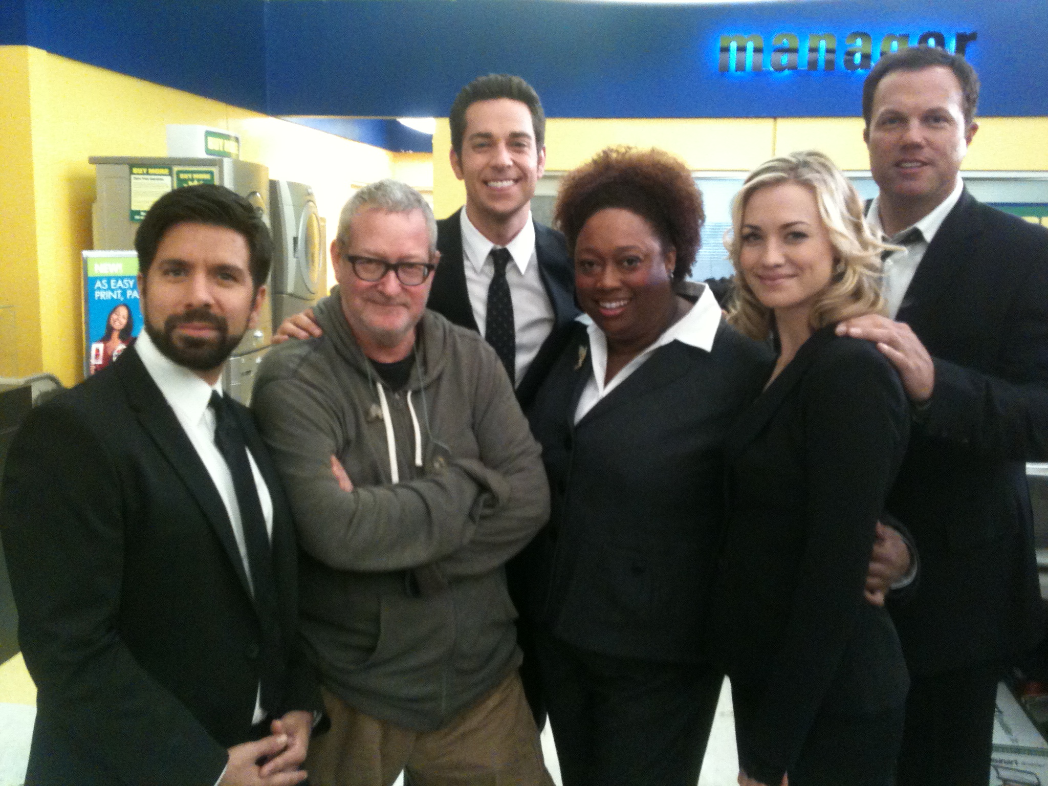 CAST OF CHUCK (LEFT TO RIGHT)JOSHUA GOMEZ, JEREMIAH CHECHIK (DIRECTOR), ZACHARY LEVI, SANDRA BENTON, YVONNE STRAHOVSKI, AND ADAM BALDWIN.