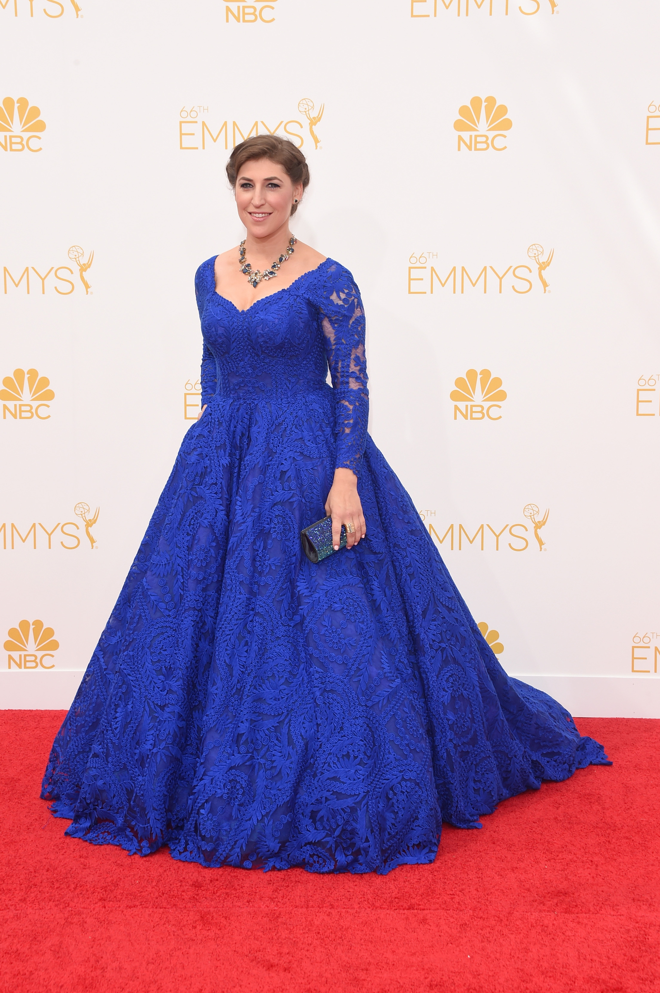 Mayim Bialik at event of The 66th Primetime Emmy Awards (2014)
