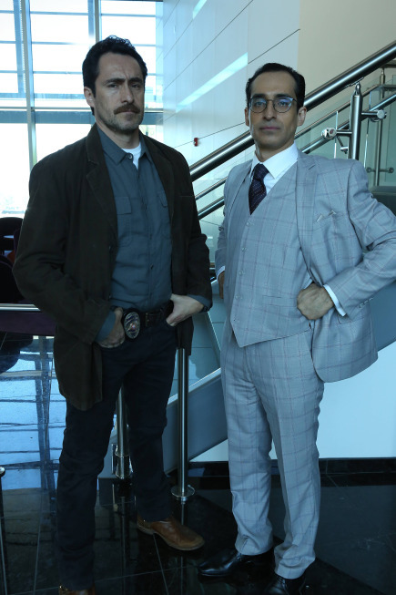 Still of Demian Bichir and Bruno Bichir in The Bridge (2013)