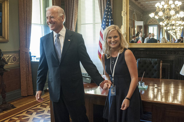 Still of Joe Biden and Amy Poehler in Parks and Recreation (2009)