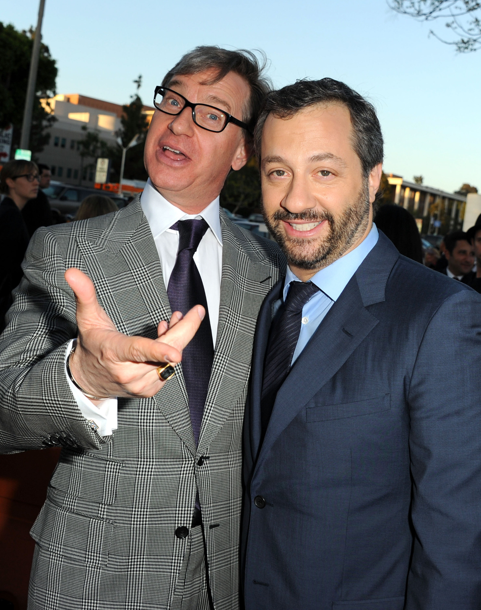 Judd Apatow and Paul Feig at event of Sunokusios pamerges (2011)