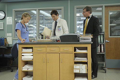 Still of Peter Facinelli, Edie Falco and Paul Feig in Nurse Jackie (2009)