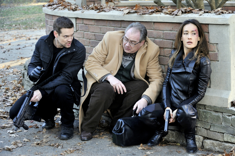 Still of John Billingsley, Maggie Q and Shane West in Nikita (2010)