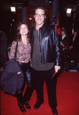 Elaine Bilstad and John Corbett at event of The Replacement Killers (1998)