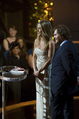 Presenters Jennifer Aniston and Jack Black during the live ABC Telecast of the 81st Annual Academy Awards® from the Kodak Theatre, in Hollywood, CA Sunday, February 22, 2009.