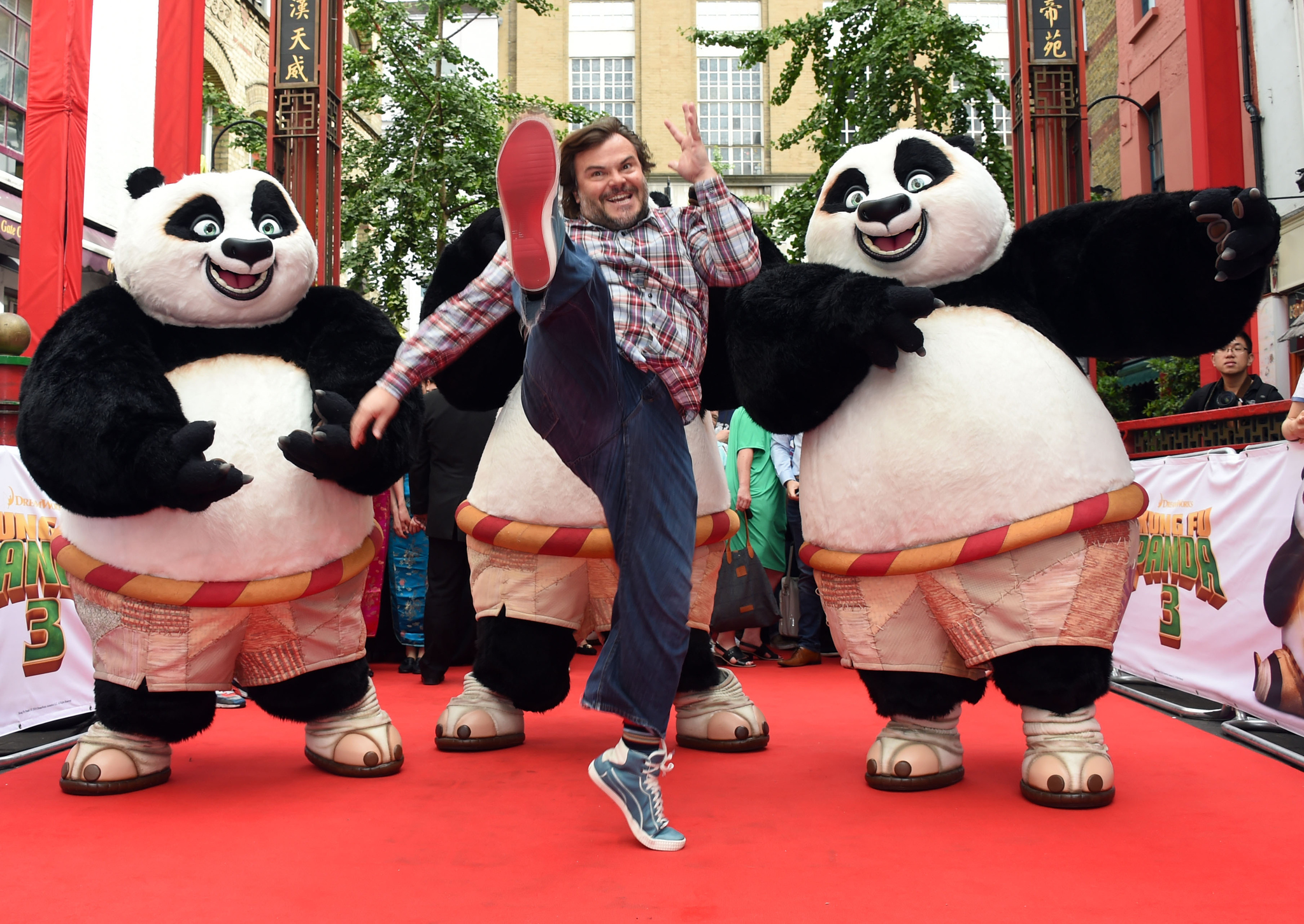 Jack Black at event of Kung Fu Panda 3 (2016)