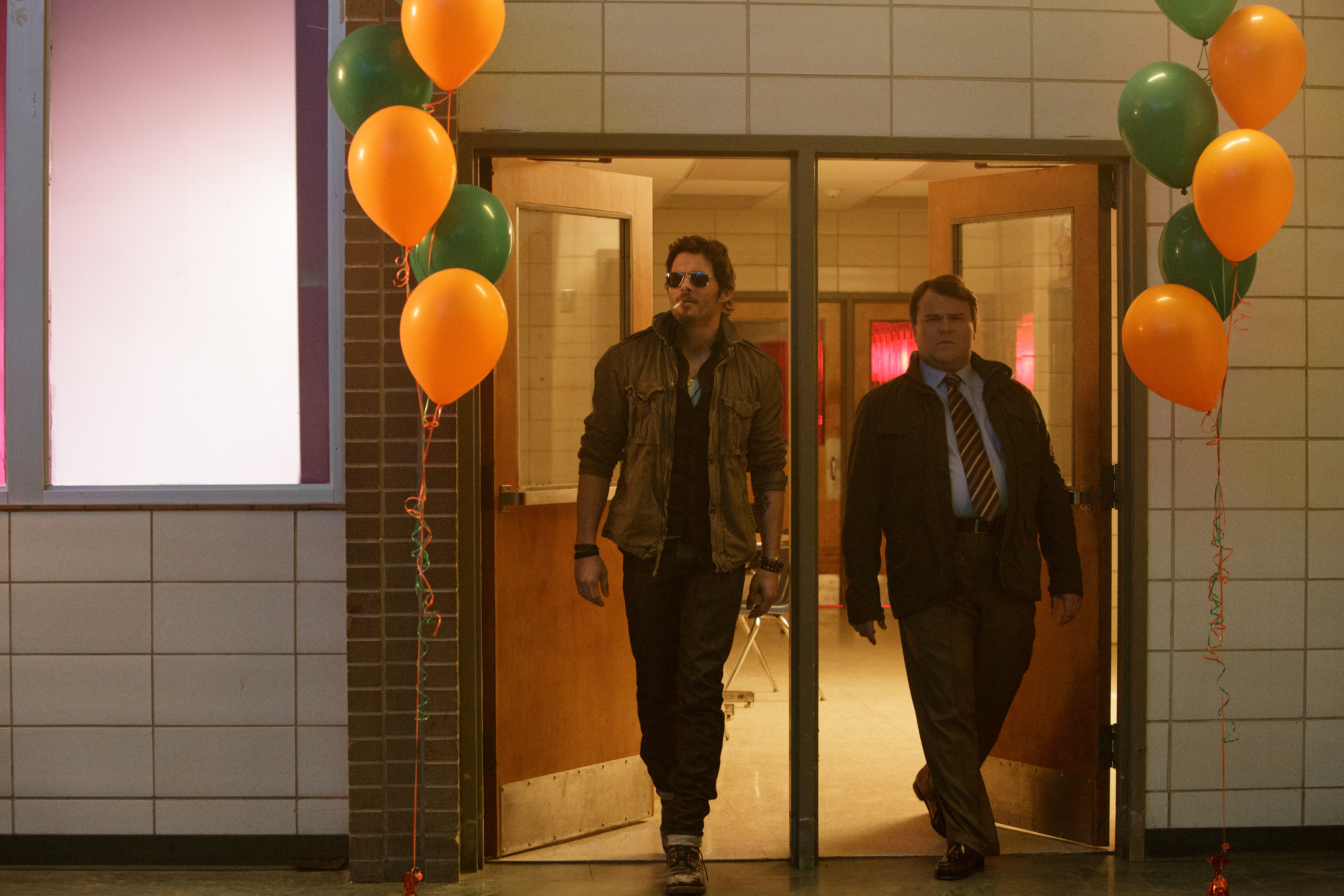 Still of James Marsden and Jack Black in The D Train (2015)