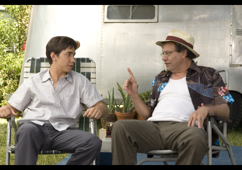 Still of Lewis Black and Justin Long in Accepted (2006)