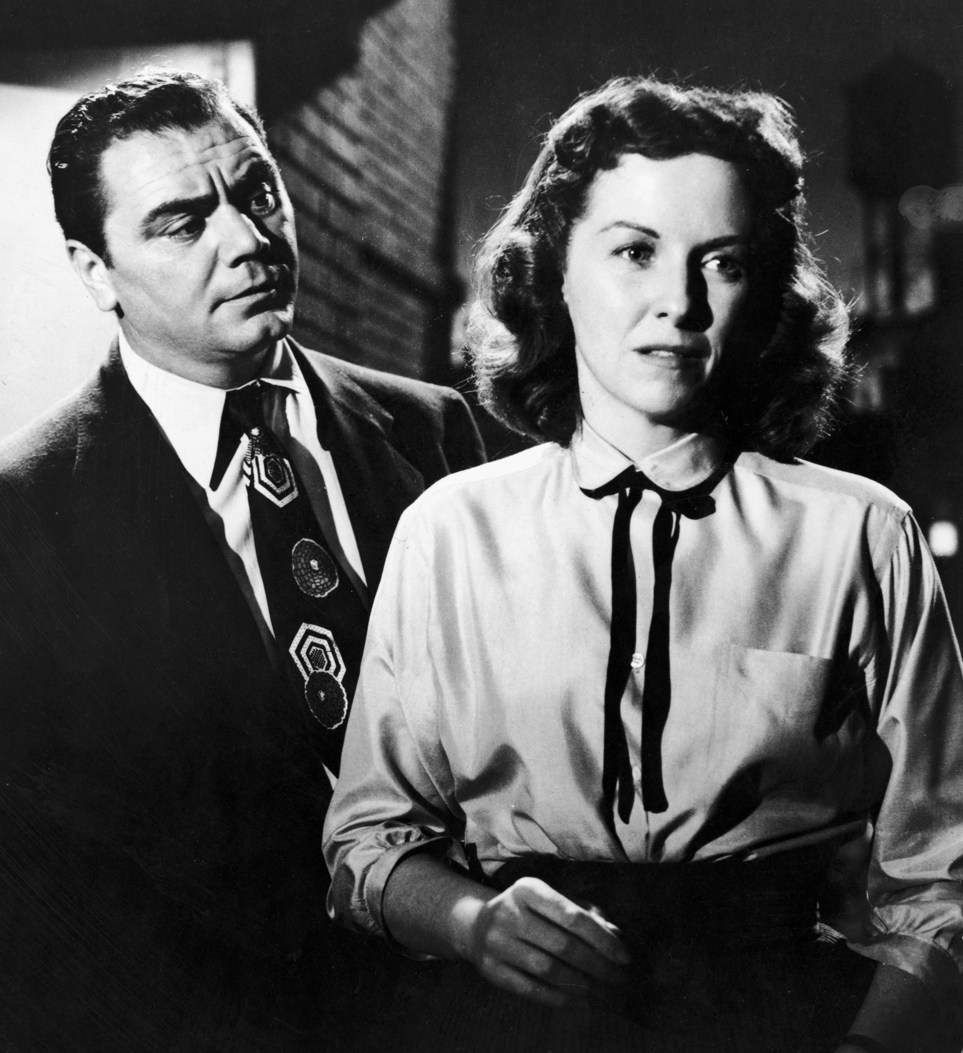 Ernest Borgnine and Betsy Blair in Marty (1955)