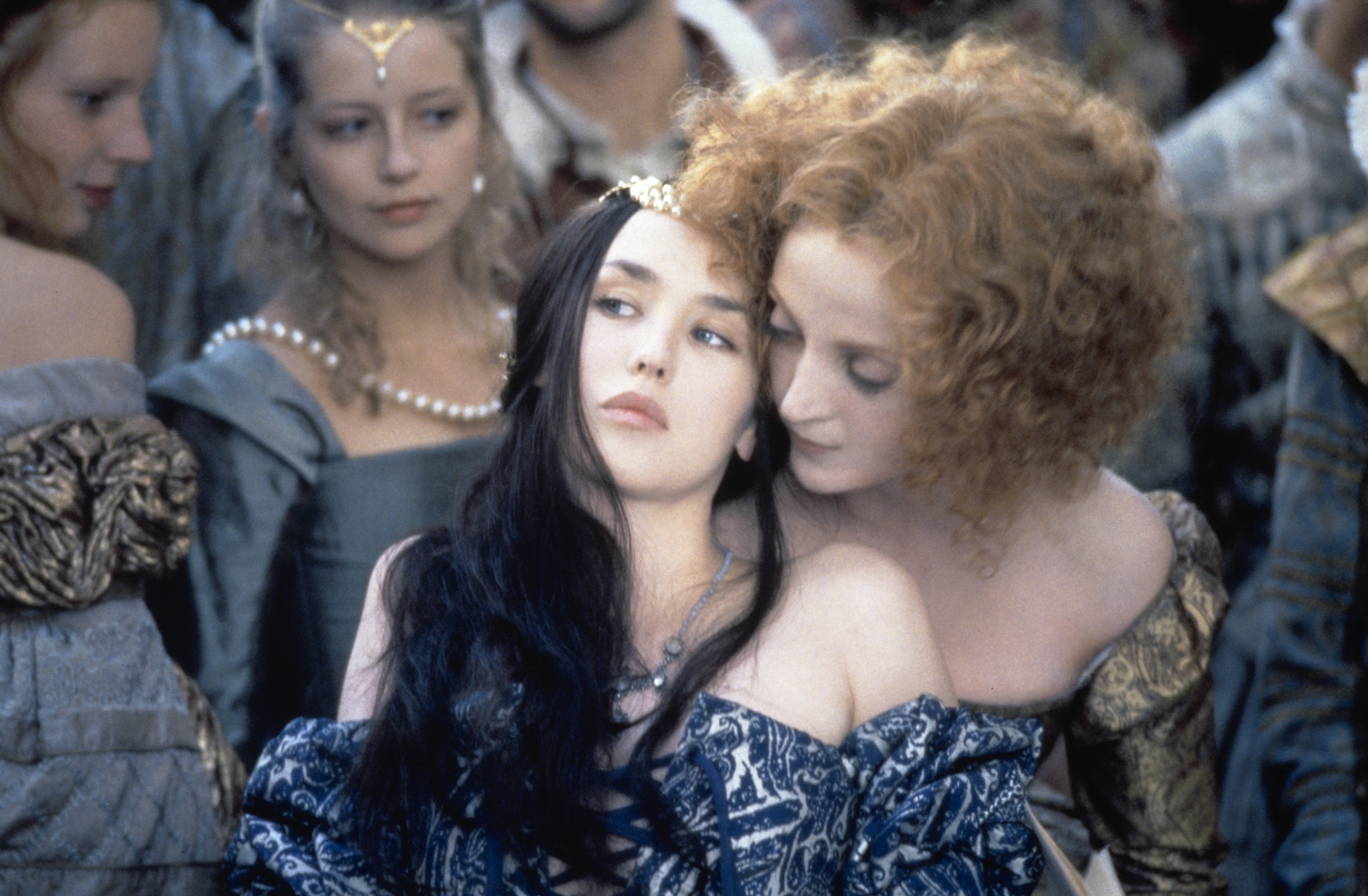Still of Isabelle Adjani and Dominique Blanc in La reine Margot (1994)