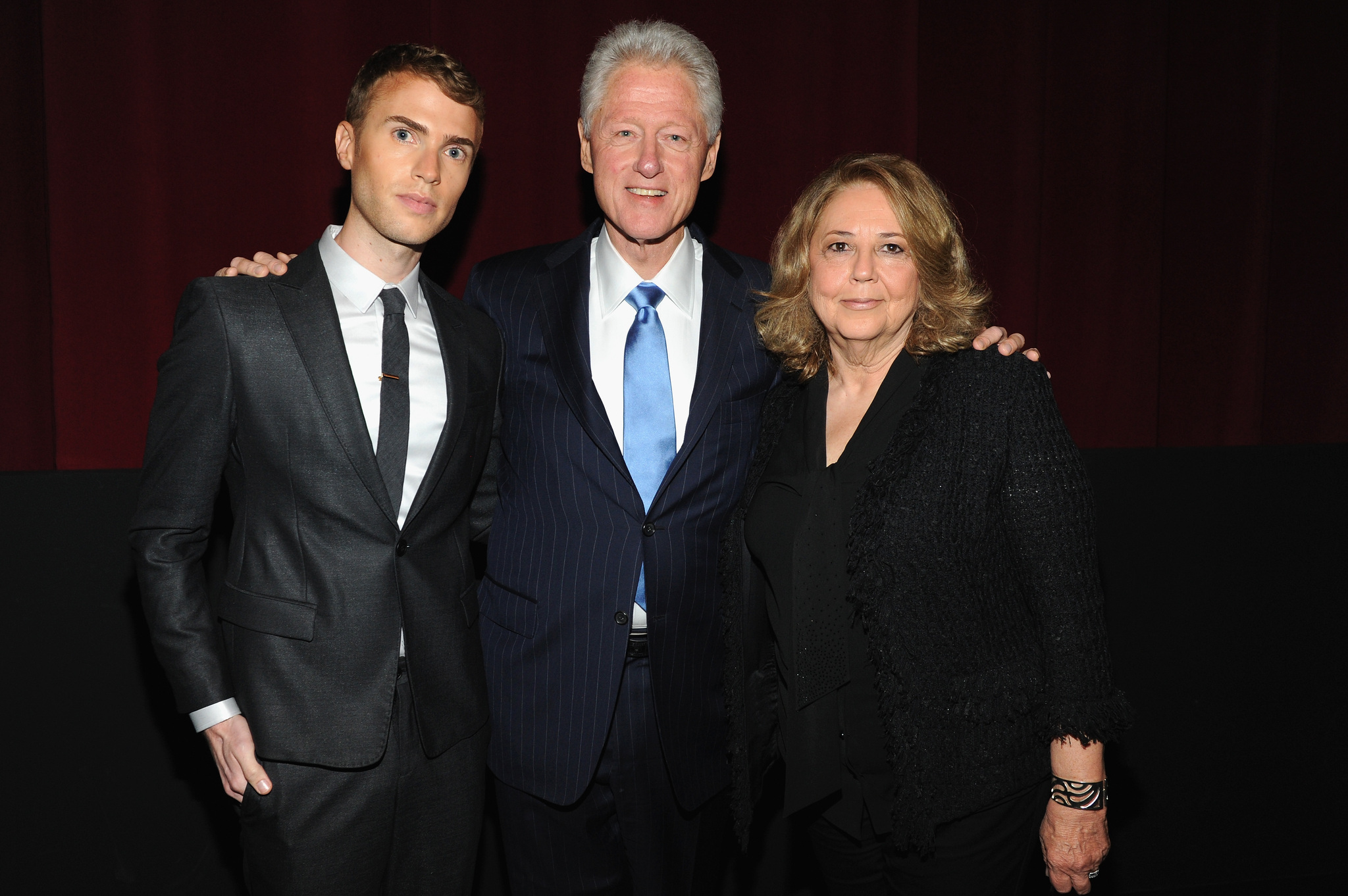 Bill Clinton, Linda Bloodworth-Thomason and Shane Bitney Crone at event of Bridegroom (2013)