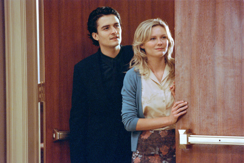 Still of Kirsten Dunst and Orlando Bloom in Elizabethtown (2005)