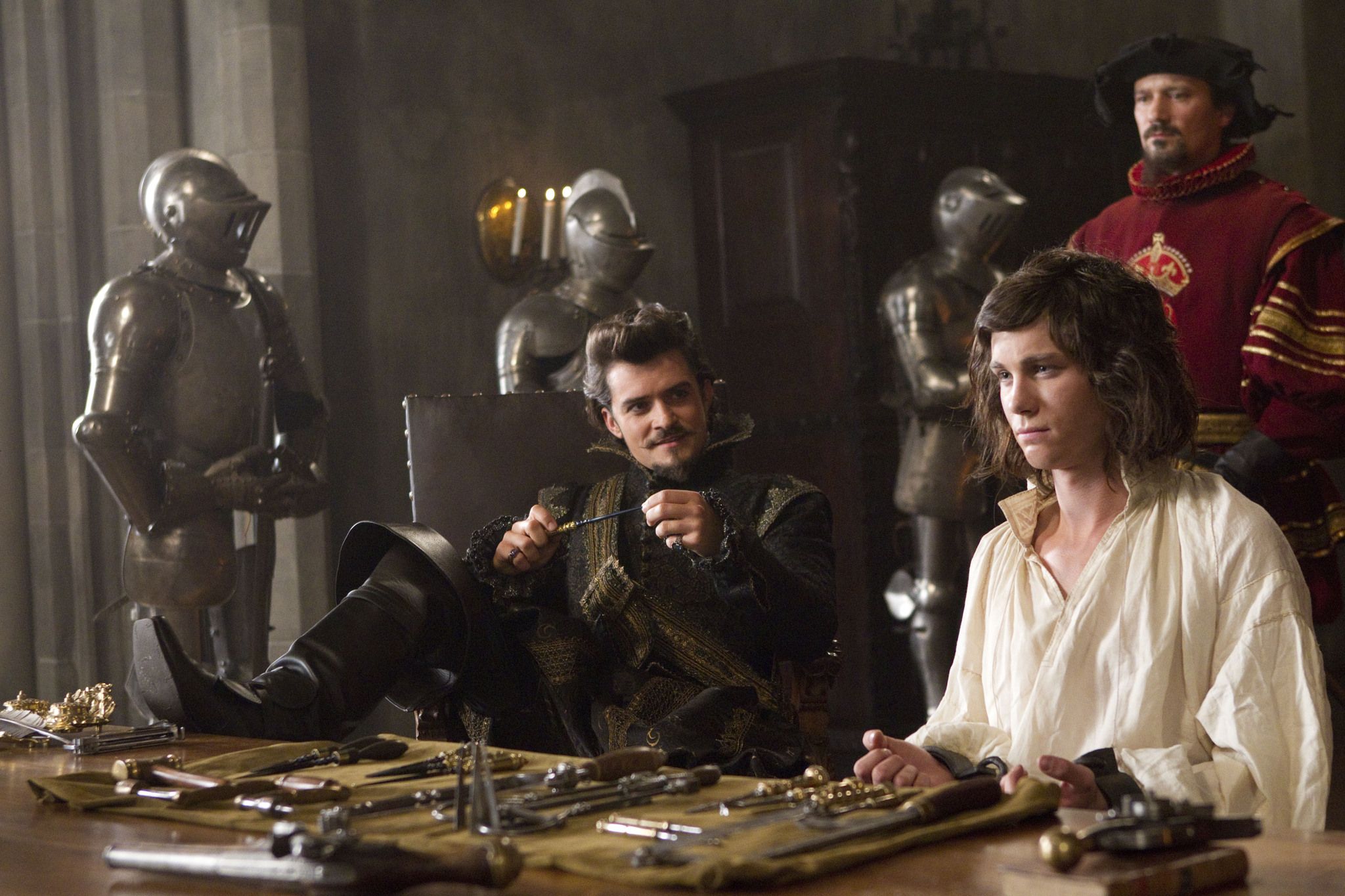 Still of Orlando Bloom and Logan Lerman in Trys muskietininkai 3D (2011)