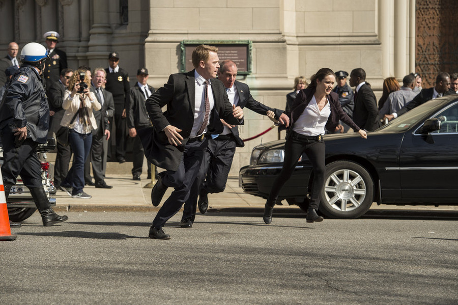 Still of John Bolger, Megan Boone and Diego Klattenhoff in The Blacklist (2013)