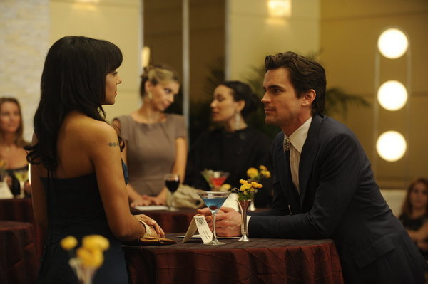 Still of Matt Bomer and Marsha Thomason in Aferistas (2009)