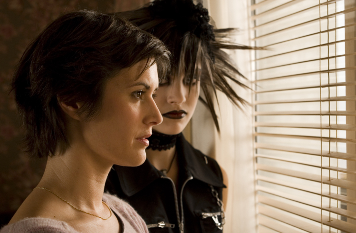 Still of Olivia Bonamy and Cynthia Groggia in La guerre des miss (2008)