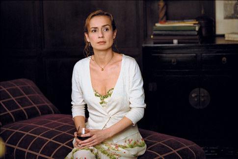 Still of Sandrine Bonnaire in Confidences trop intimes (2004)