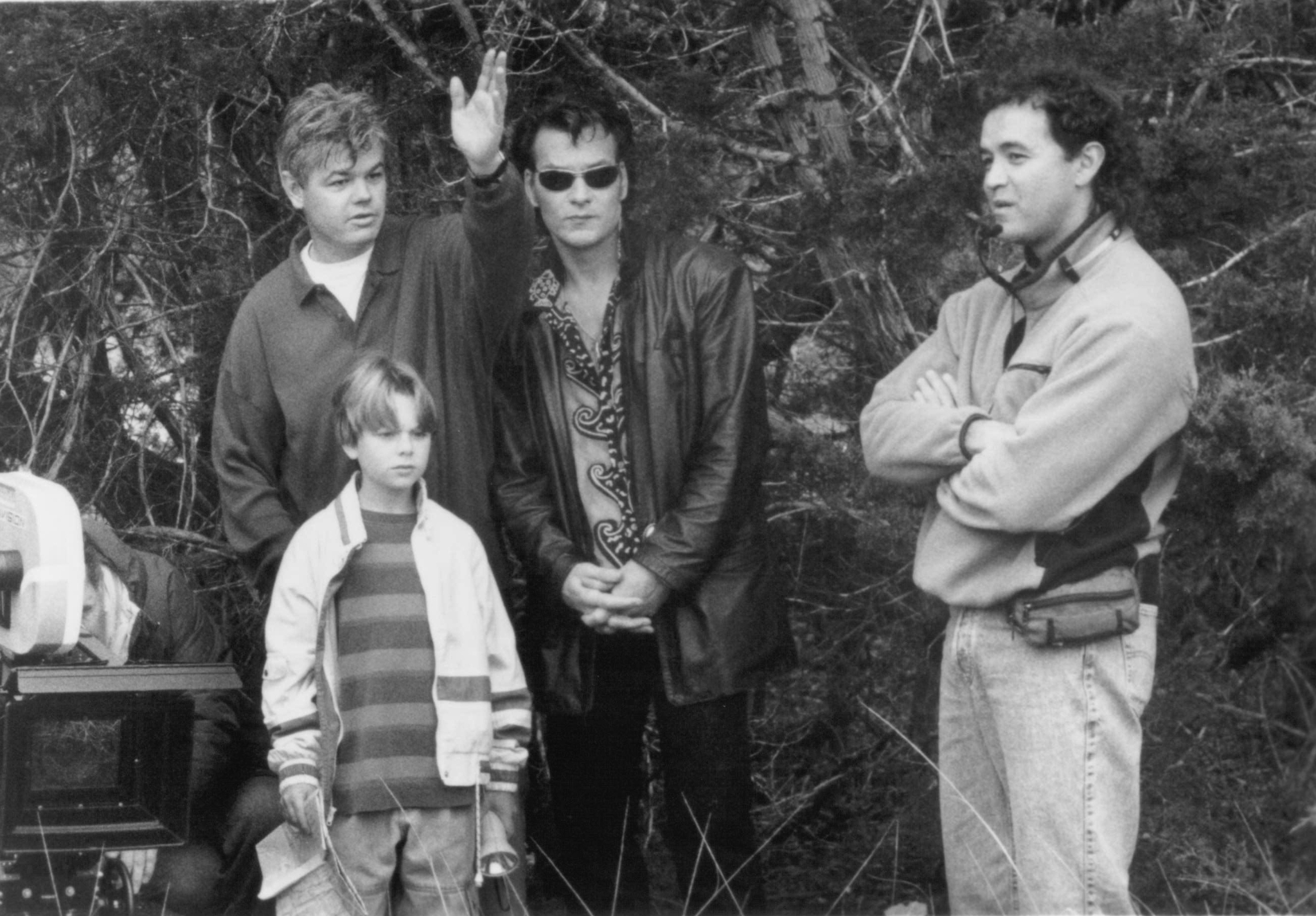 Still of Patrick Swayze, Brian Bonsall and Darrell Roodt in Father Hood (1993)