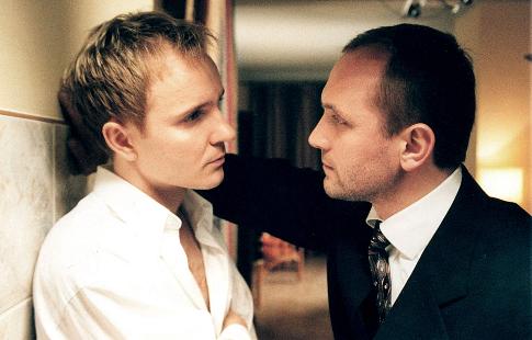 Still of Jacek Borcuch and Andrzej Chyra in Dlug (1999)