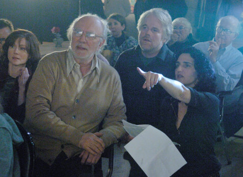Philip Seymour Hoffman, Laura Linney, Philip Bosco and Tamara Jenkins in The Savages (2007)