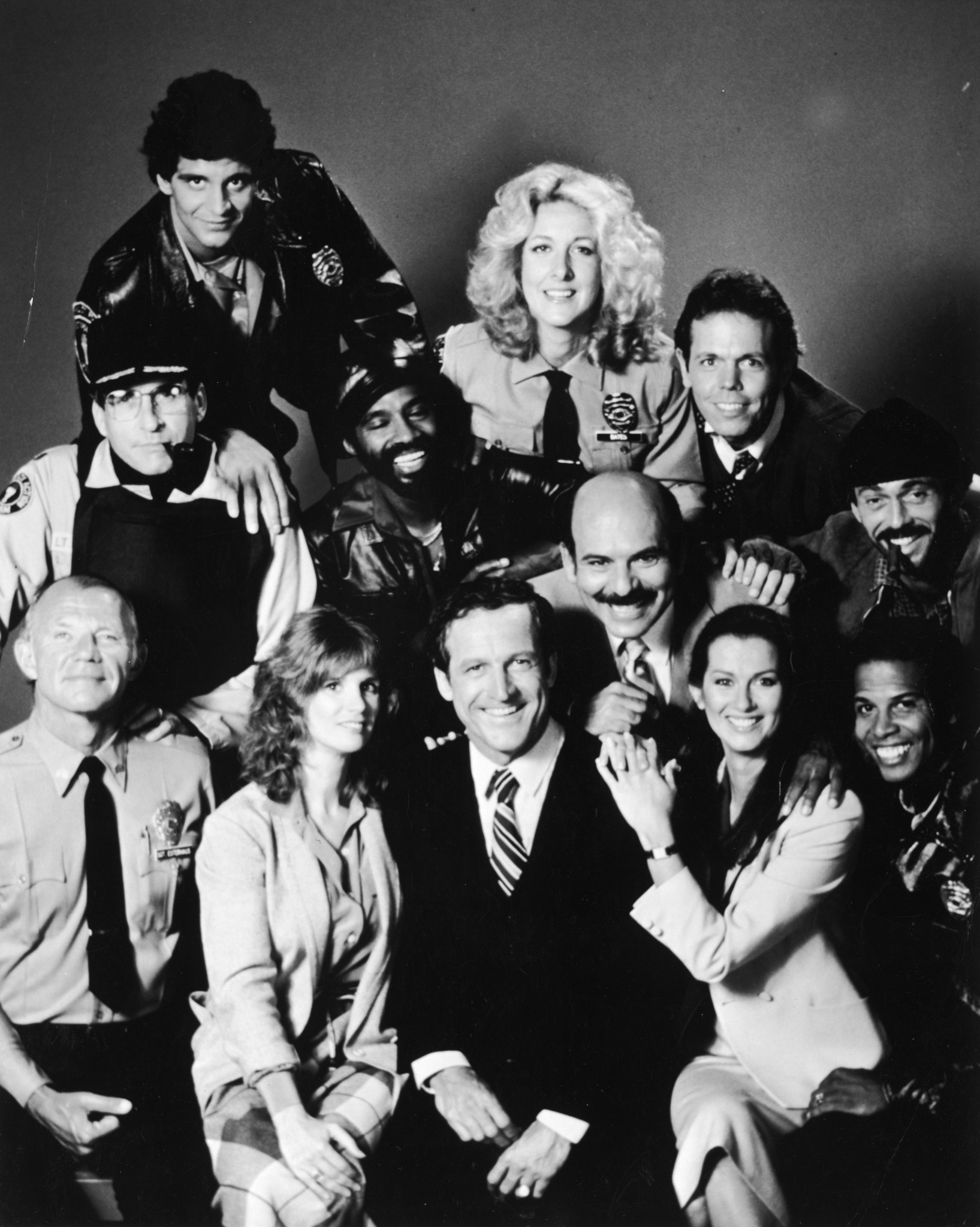 Barbara Bosson, Michael Conrad, Veronica Hamel, Joe Spano, Betty Thomas, Daniel J. Travanti, Bruce Weitz and Rene Enriquez at event of Hill Street Blues (1981)