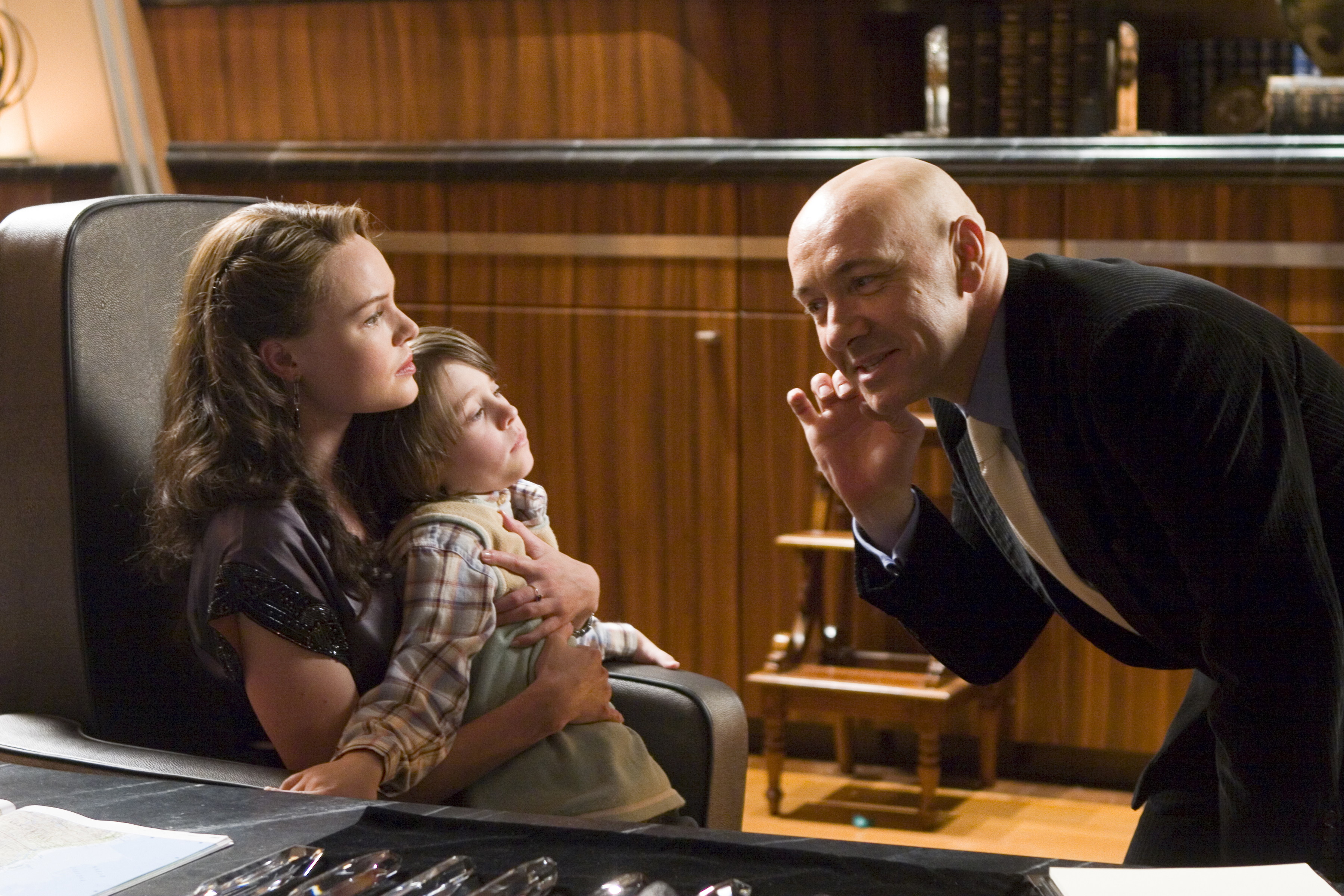 Still of Kevin Spacey, Kate Bosworth and Tristan Lake Leabu in Superman Returns (2006)