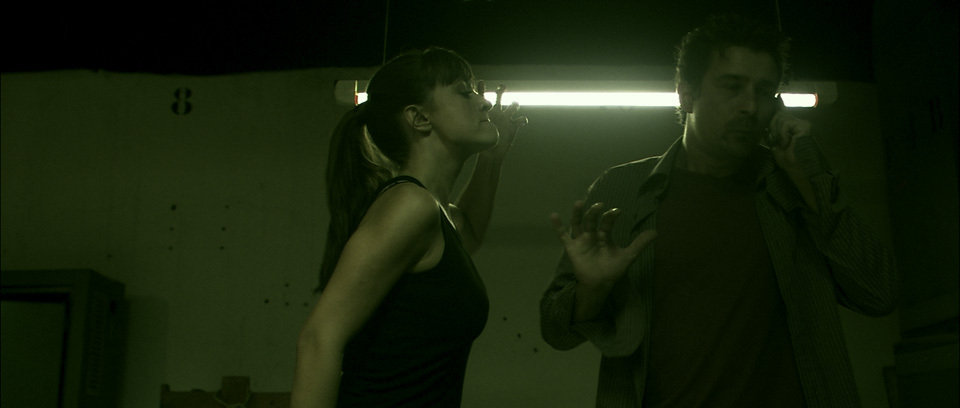 María Botto and Roberto Drago in En la otra camilla (2008)