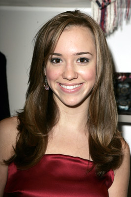 Andrea Bowen