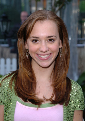 Andrea Bowen