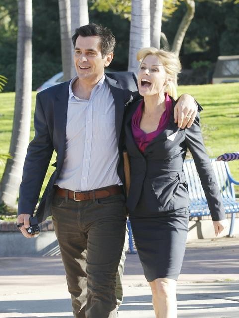 Still of Julie Bowen and Ty Burrell in Moderni seima (2009)