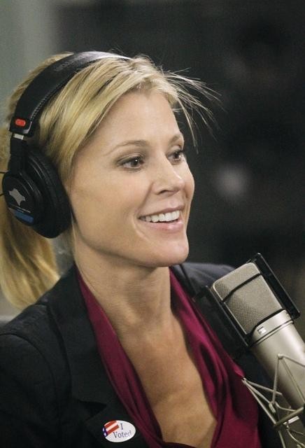 Still of Julie Bowen in Moderni seima (2009)