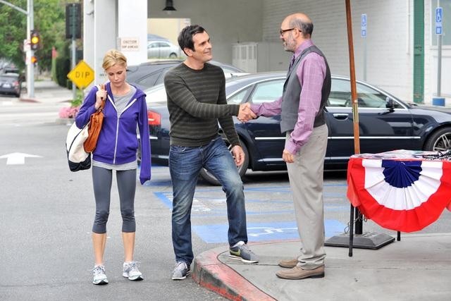 Still of Julie Bowen, Ty Burrell and David Cross in Moderni seima (2009)