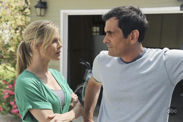 Still of Julie Bowen and Ty Burrell in Moderni seima (2009)