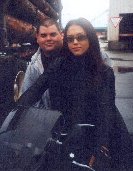 On Set: Dark Angel-2001 (L-R) Michael Ray Bower,Jessica Alba