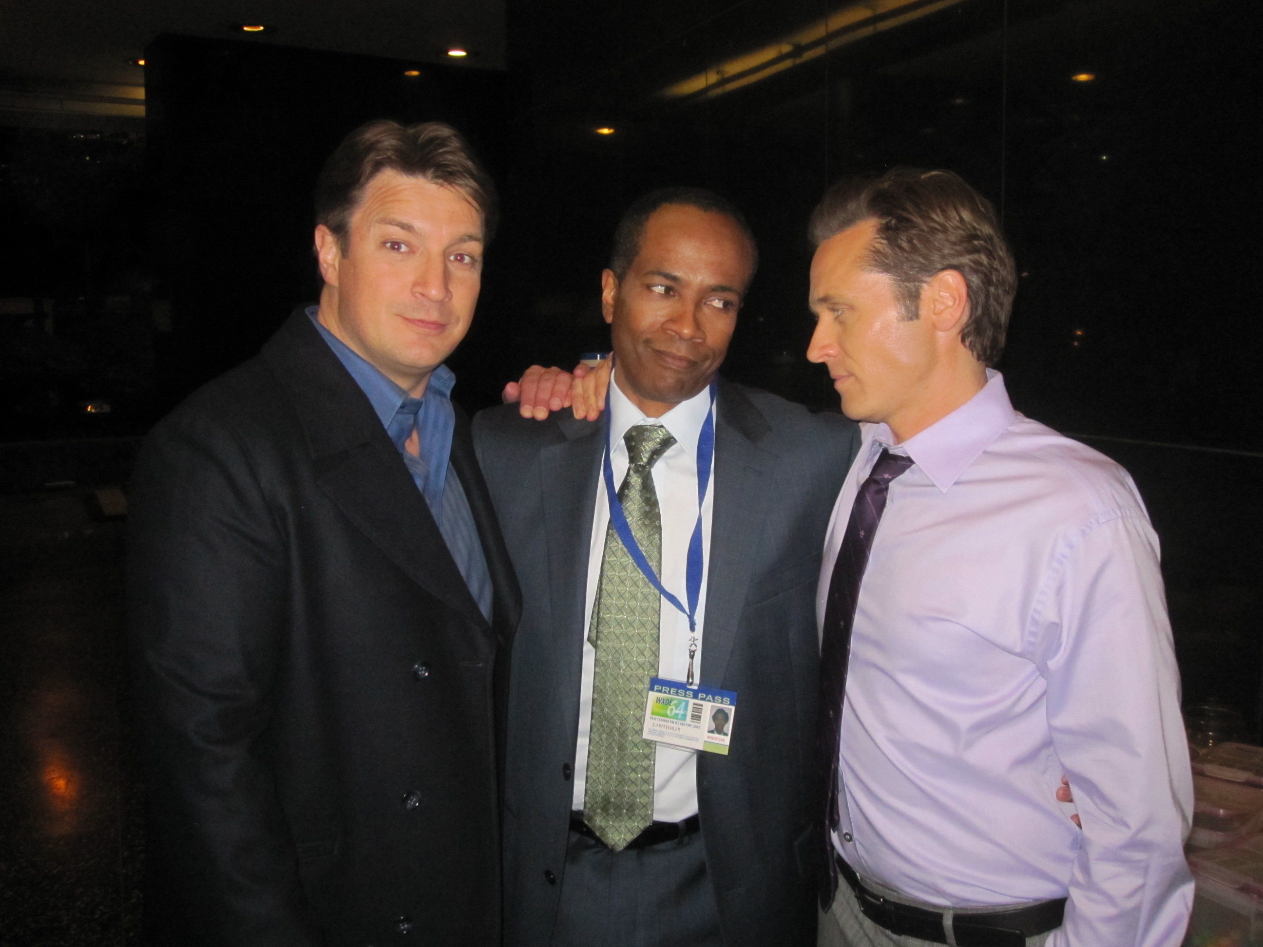 Nathan Fillion, Wil Bowers, Seamus Deaver on location for Castle
